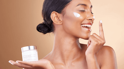 Wie Apothekenkosmetik Ihre Hautpflege Revolutionieren Kann