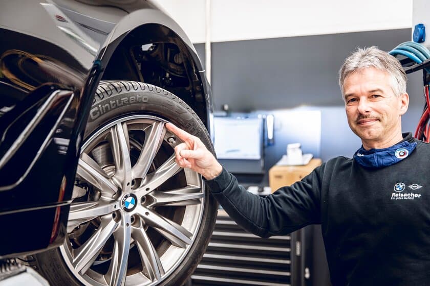 Präzision und Sorgfalt: Die Essenz der Felgenreparatur