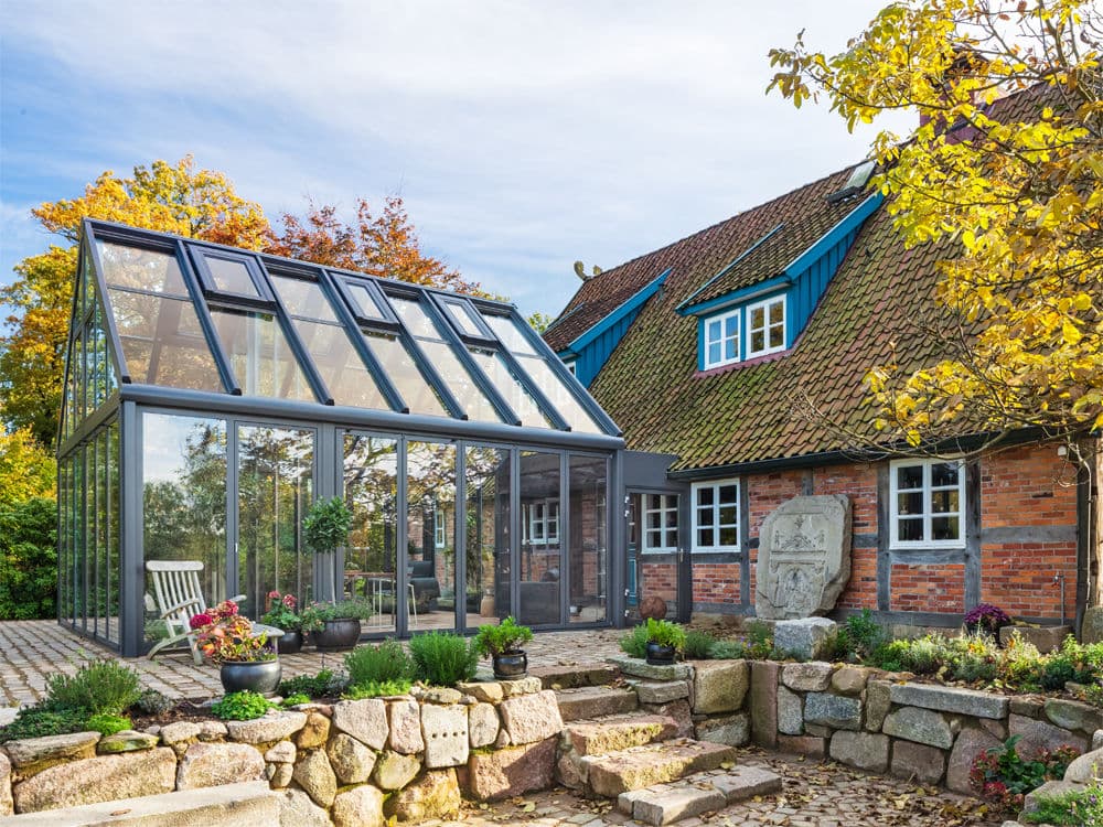 Wie ein Anbau mit Wintergarten das Wohngefühl verändert