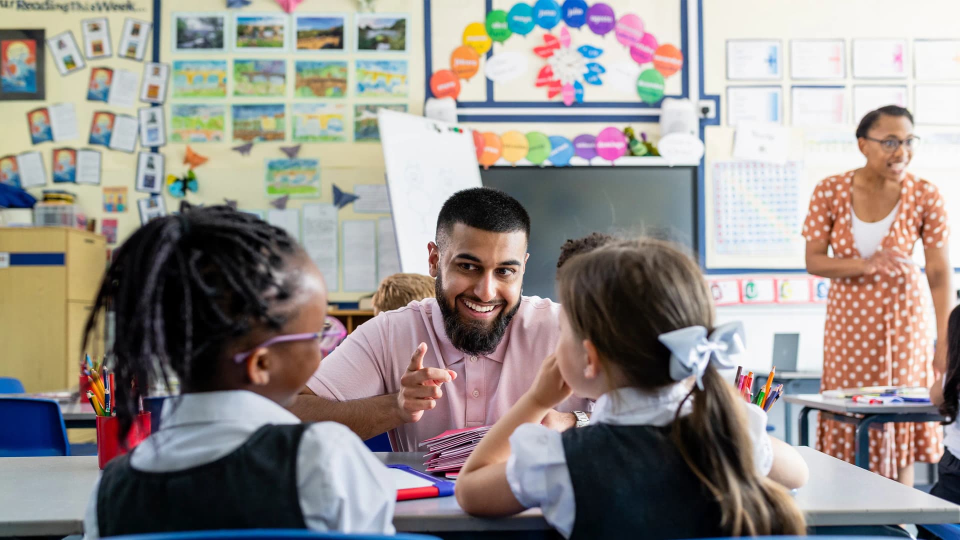 CFIEE-Aktivitätspaket für Schulversammlungen