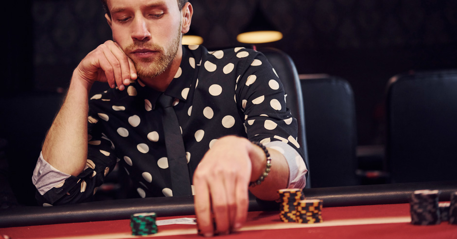 Der Vergleich zwischen Online Poker mit Echtgeld und traditionellen Casinos
